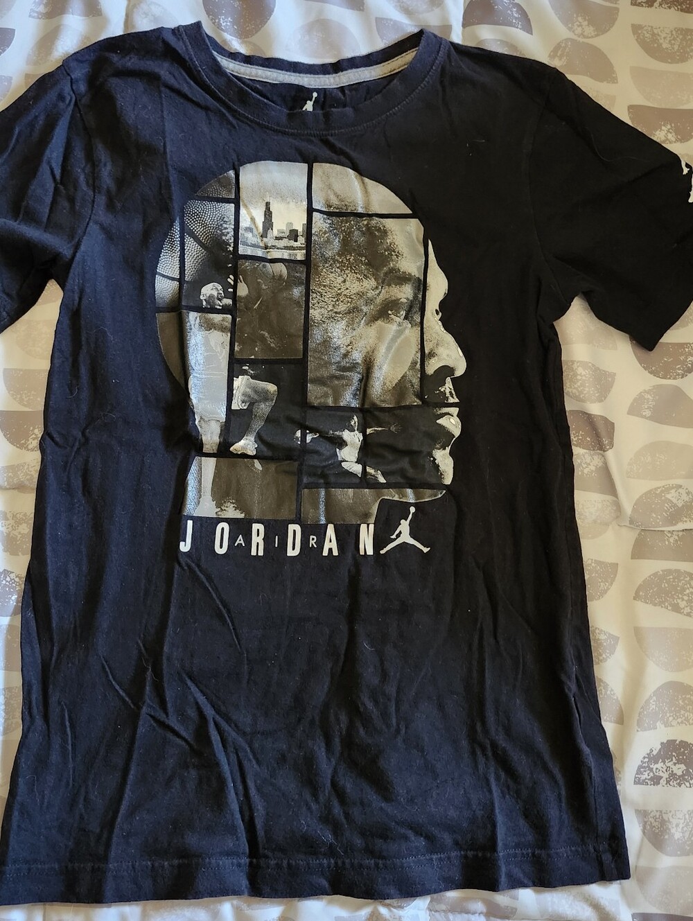 Jordan Black Graphic Hoop Profile Tee Boys Large